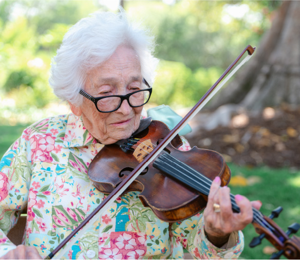A woman playing the violin